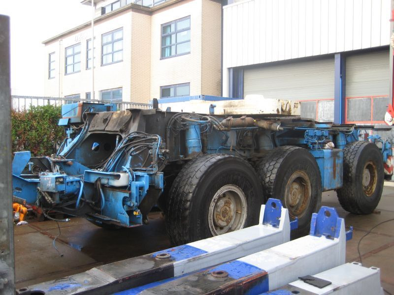 Grove GMK 3050 for parts - Mobile crane: picture 1 Grove GMK 3050 for parts - Mobile crane: picture 1