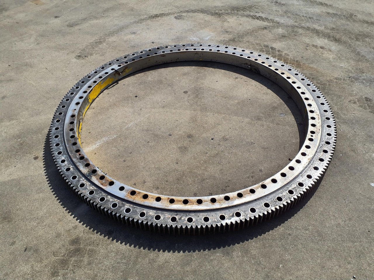Grove GMK 5100 slewing ring - Slewing ring for Mobile crane: picture 2 Grove GMK 5100 slewing ring - Slewing ring for Mobile crane: picture 2
