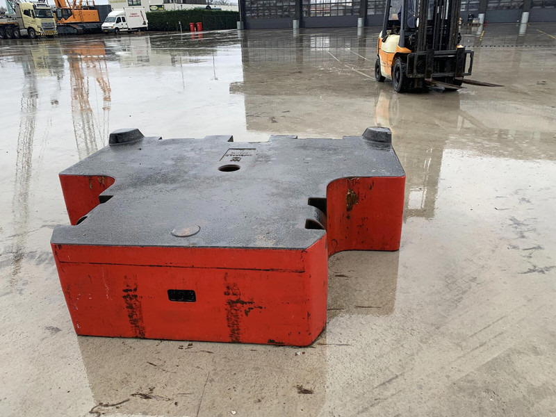 Grove GMK 6400 central counterweight 10 ton - Counterweight for Construction machinery: picture 1 Grove GMK 6400 central counterweight 10 ton - Counterweight for Construction machinery: picture 1