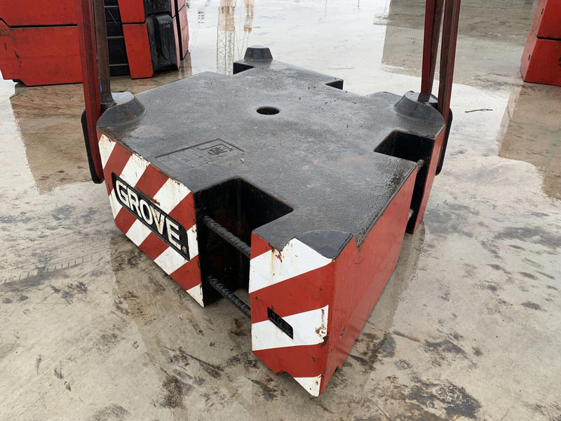 Grove GMK 6400 counterweight 10 ton - Counterweight for Construction machinery: picture 4 Grove GMK 6400 counterweight 10 ton - Counterweight for Construction machinery: picture 4