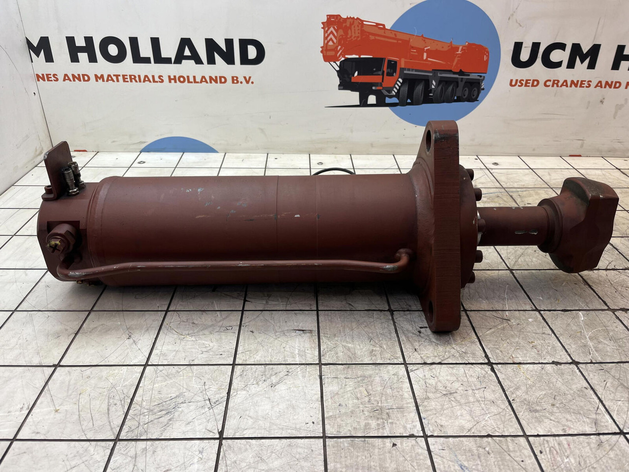 Grove GMK counterweight cylinder - Hydraulic cylinder for Mobile crane: picture 3 Grove GMK counterweight cylinder - Hydraulic cylinder for Mobile crane: picture 3