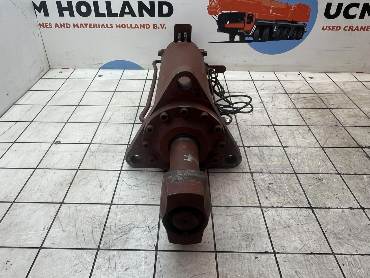 Grove GMK counterweight cylinder - Hydraulic cylinder for Mobile crane: picture 4 Grove GMK counterweight cylinder - Hydraulic cylinder for Mobile crane: picture 4