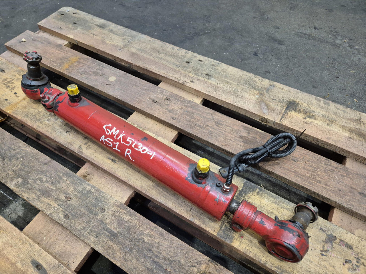Grove GMK steering cylinder - Hydraulic cylinder for Mobile crane: picture 1 Grove GMK steering cylinder - Hydraulic cylinder for Mobile crane: picture 1