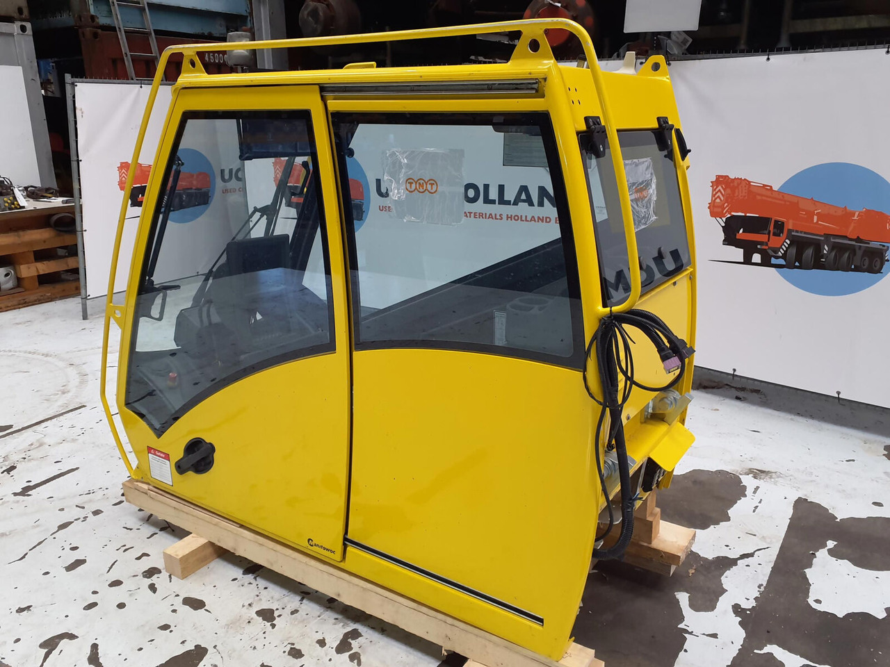 Grove GMK upper cab - Cab for Crane: picture 2 Grove GMK upper cab - Cab for Crane: picture 2