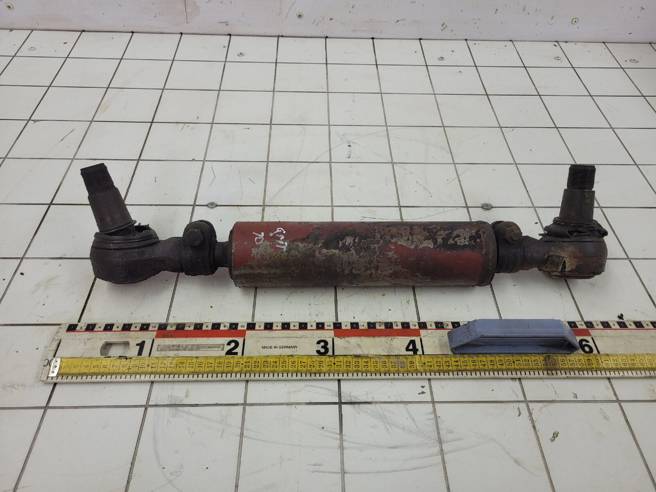 Krupp 70 GMT steering cylinder - Hydraulic cylinder for Mobile crane: picture 1 Krupp 70 GMT steering cylinder - Hydraulic cylinder for Mobile crane: picture 1