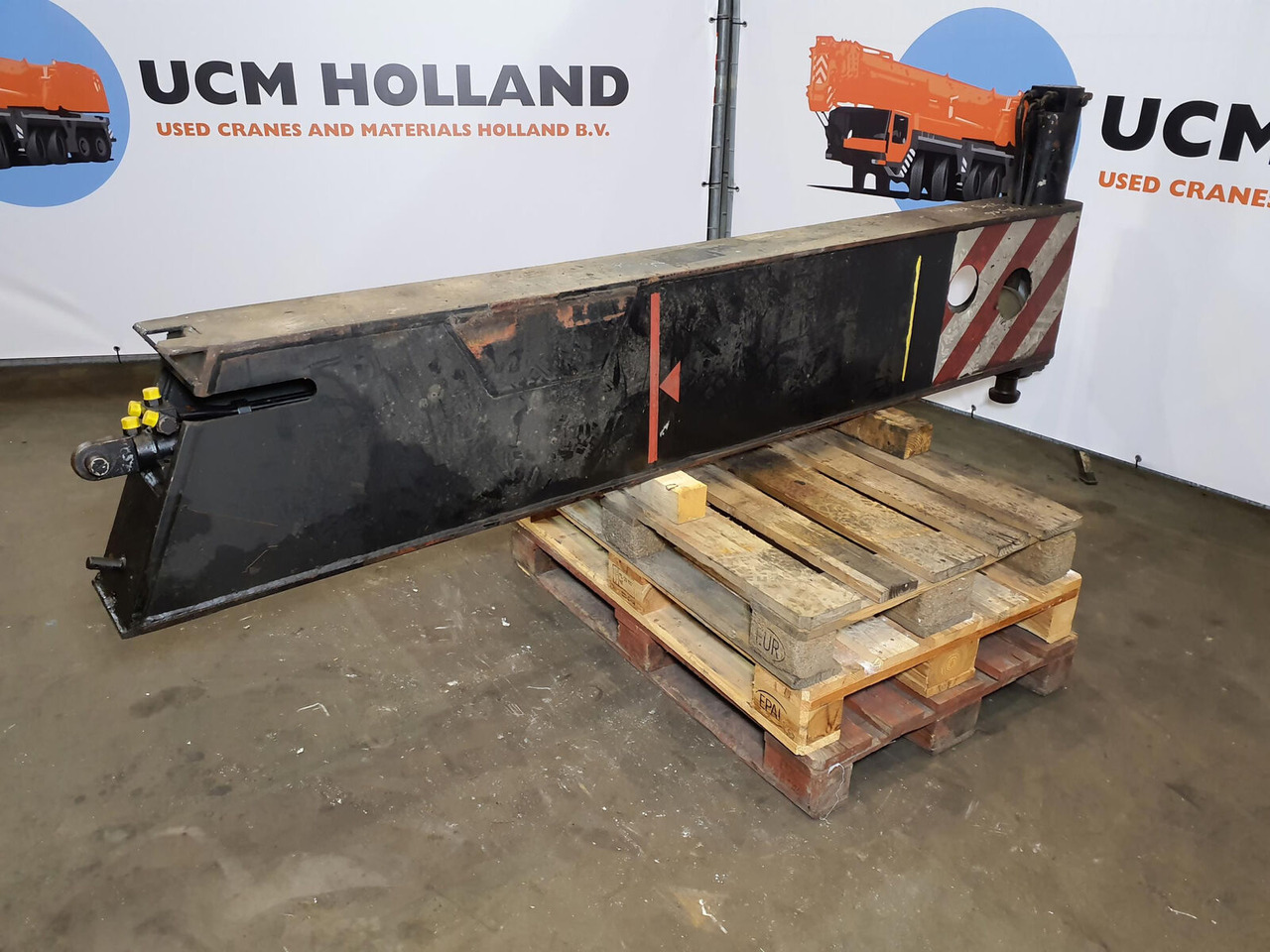 Krupp KMK 3045 outrigger beam complete - Suspension for Mobile crane: picture 3 Krupp KMK 3045 outrigger beam complete - Suspension for Mobile crane: picture 3