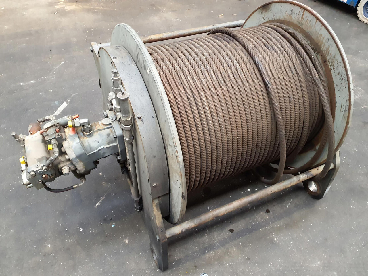 Liebherr LR 1160 COMPACT ROPE WINCH - Winch for Crawler crane: picture 2 Liebherr LR 1160 COMPACT ROPE WINCH - Winch for Crawler crane: picture 2