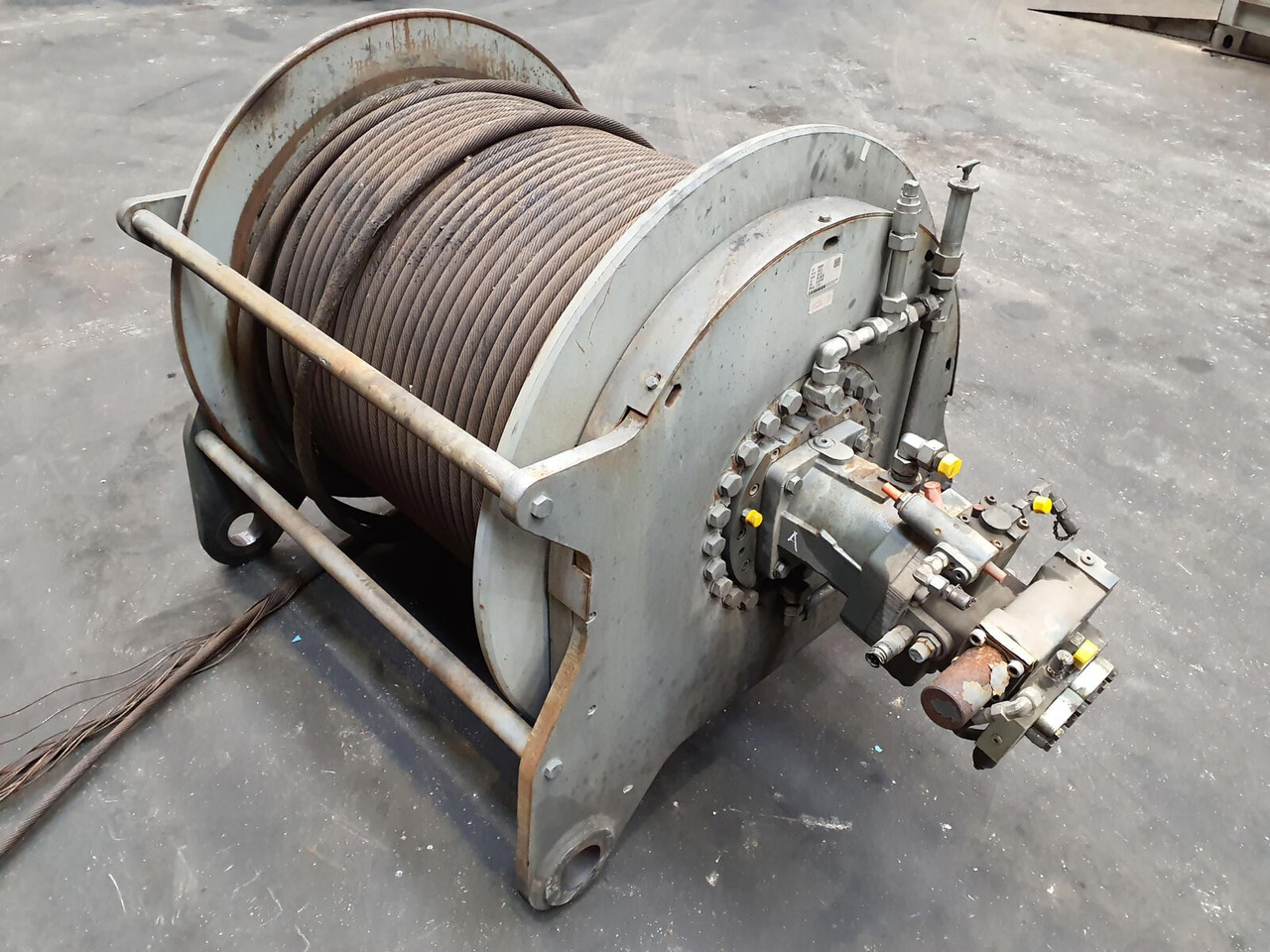 Liebherr LR 1160 COMPACT ROPE WINCH - Winch for Crawler crane: picture 1 Liebherr LR 1160 COMPACT ROPE WINCH - Winch for Crawler crane: picture 1