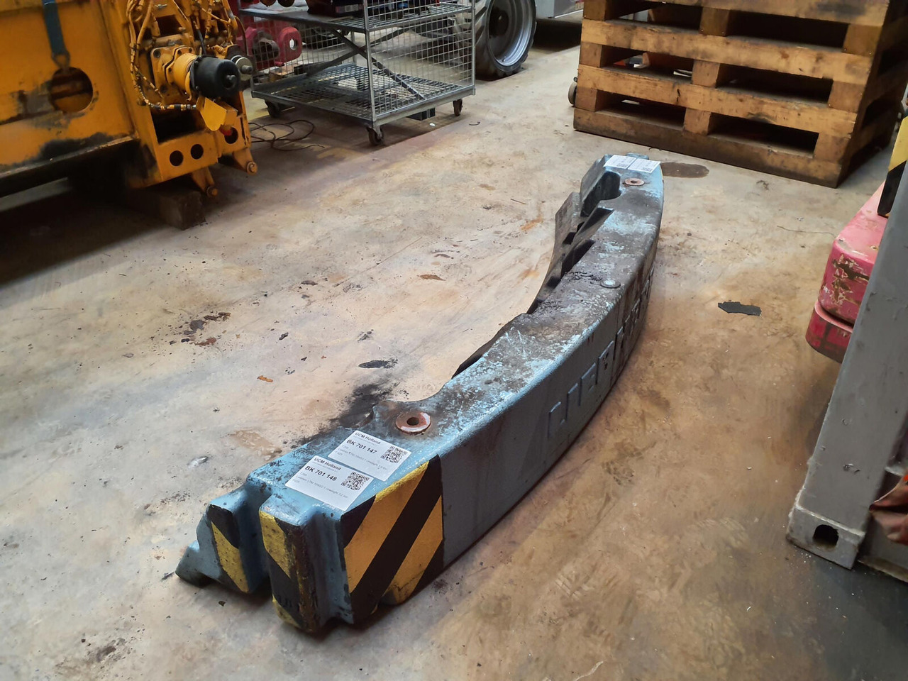 Liebherr LTM 1040/2.1 counterweight 1,8 ton - Counterweight for Mobile crane: picture 4 Liebherr LTM 1040/2.1 counterweight 1,8 ton - Counterweight for Mobile crane: picture 4