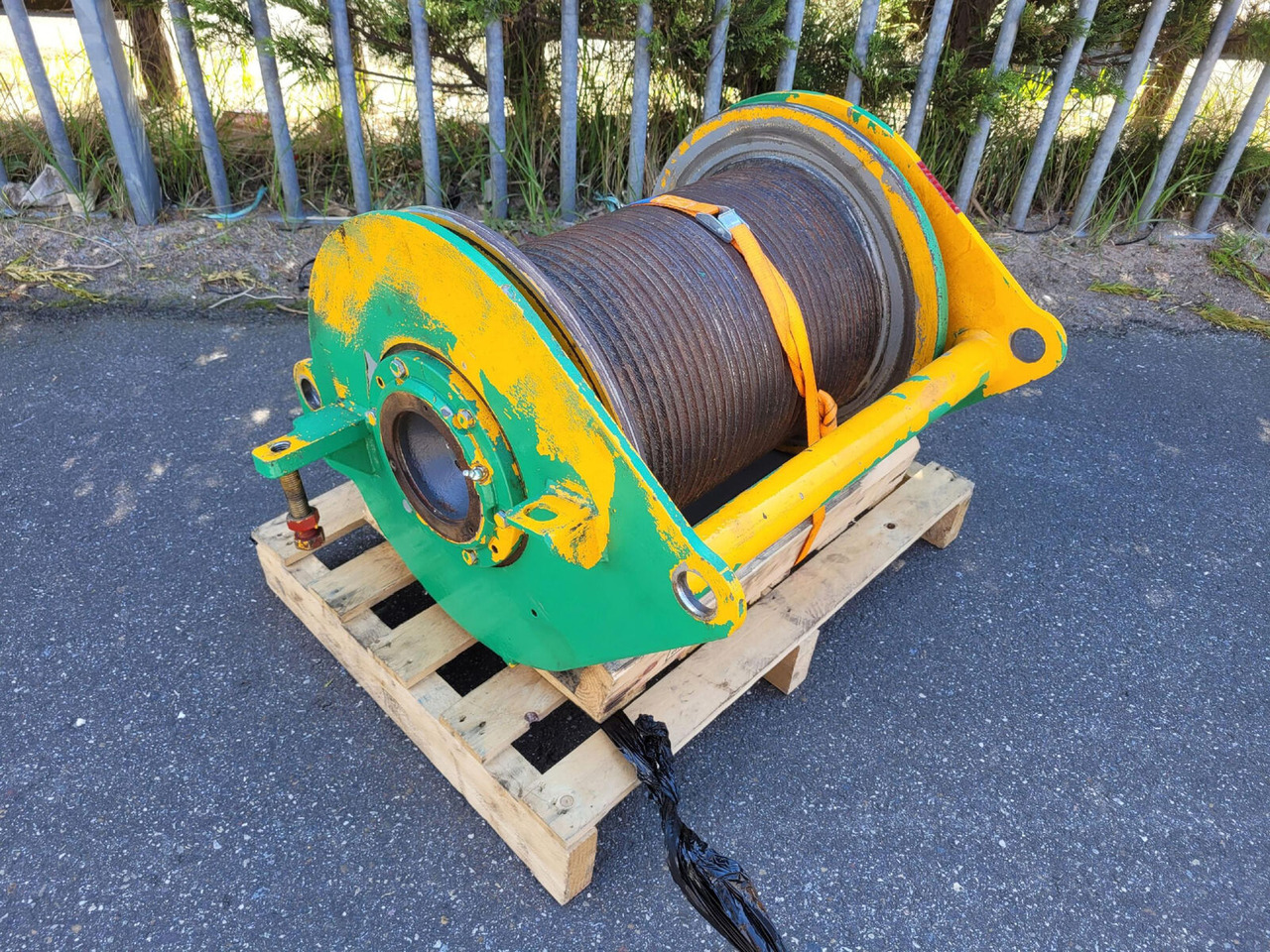 Liebherr LTM 1040-2.1 winch - Winch for Mobile crane: picture 3 Liebherr LTM 1040-2.1 winch - Winch for Mobile crane: picture 3