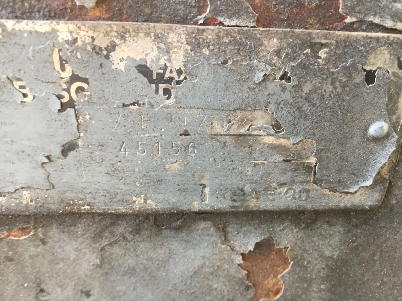 Liebherr LTM 1050-1 axle housing axle 3 - Axle and parts for Mobile crane: picture 5 Liebherr LTM 1050-1 axle housing axle 3 - Axle and parts for Mobile crane: picture 5