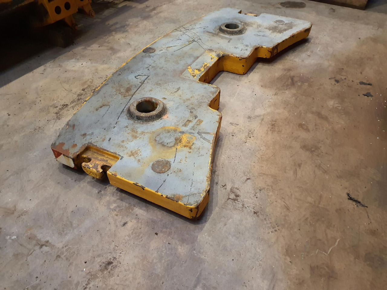Liebherr LTM 1050-1 counterweight 1,9 ton - Counterweight for Mobile crane: picture 3 Liebherr LTM 1050-1 counterweight 1,9 ton - Counterweight for Mobile crane: picture 3