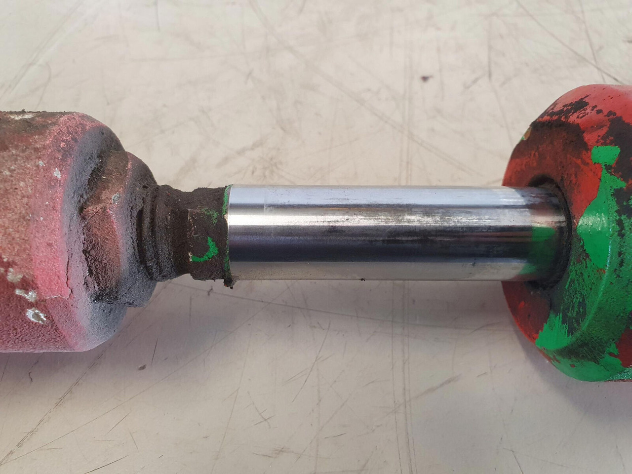 Liebherr LTM 1060-2 cabin tilt cylinder - Hydraulic cylinder for Mobile crane: picture 5 Liebherr LTM 1060-2 cabin tilt cylinder - Hydraulic cylinder for Mobile crane: picture 5