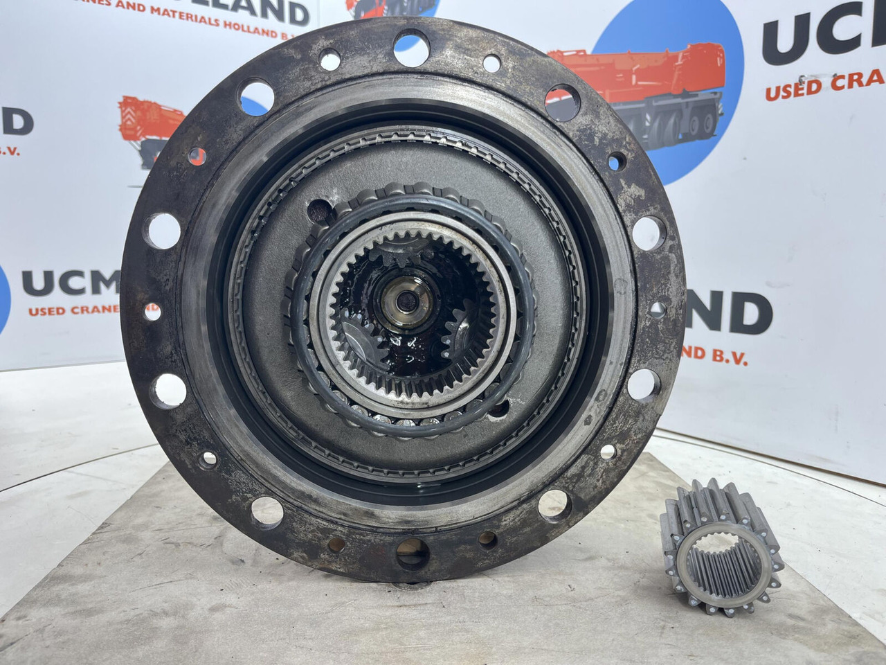 Liebherr LTM 1060/2 planetary gear 17-24-67-32-3pl-H135-46 - Final drive for Mobile crane: picture 4 Liebherr LTM 1060/2 planetary gear 17-24-67-32-3pl-H135-46 - Final drive for Mobile crane: picture 4