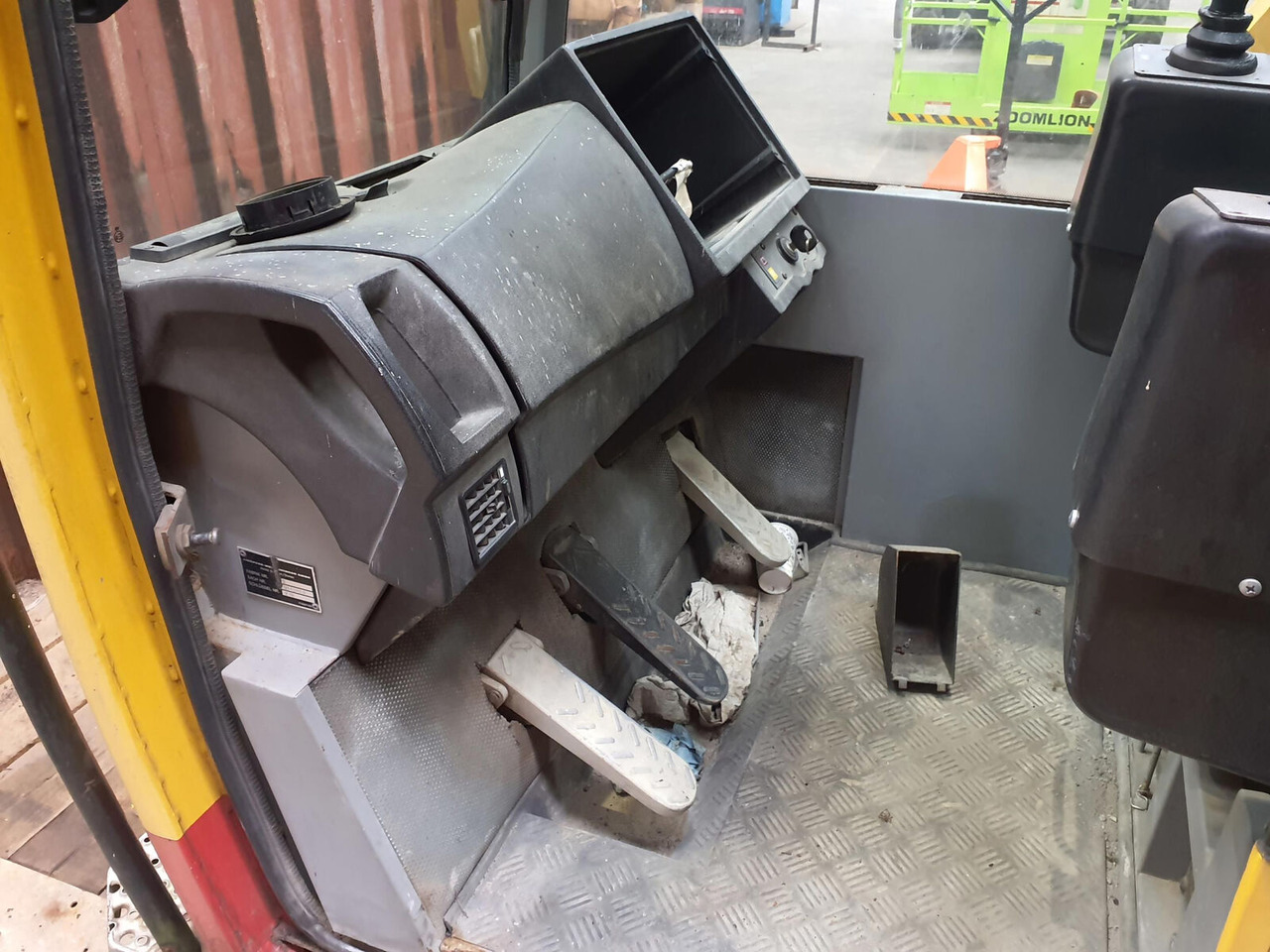 Body and exterior for Mobile crane Liebherr LTM 1060-2 upper: picture 10