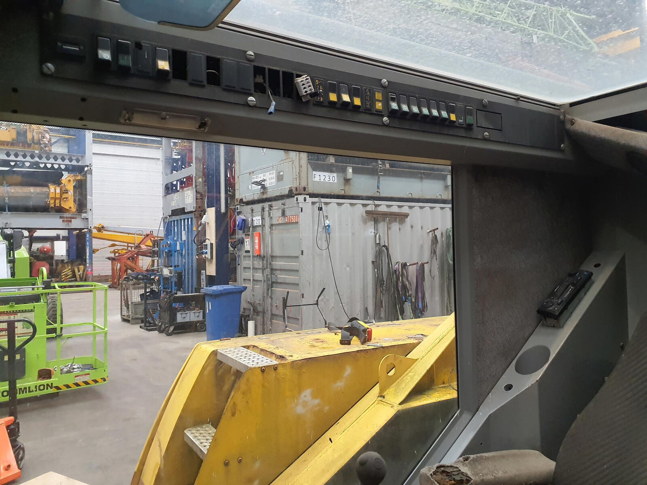 Body and exterior for Mobile crane Liebherr LTM 1060-2 upper: picture 11