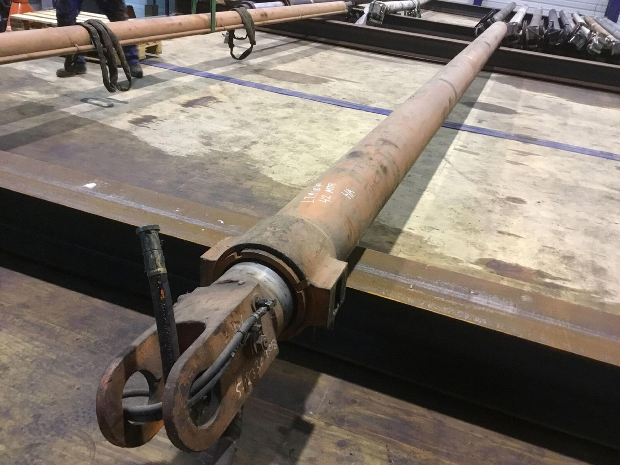 Liebherr LTM 1070 telescopic cylinder - Hydraulic cylinder for Mobile crane: picture 2 Liebherr LTM 1070 telescopic cylinder - Hydraulic cylinder for Mobile crane: picture 2