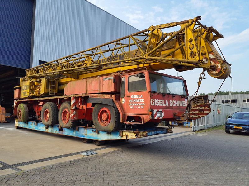 Liebherr LTM 1100 - All terrain crane: picture 1 Liebherr LTM 1100 - All terrain crane: picture 1