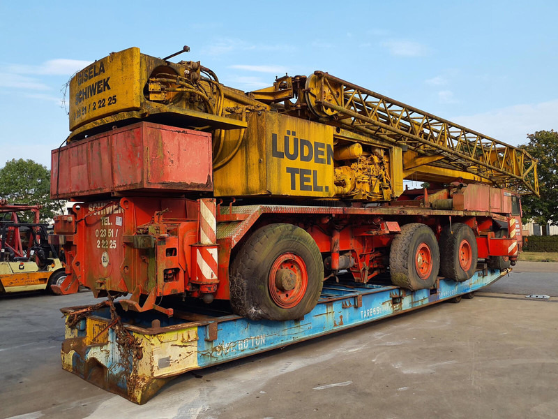 Liebherr LTM 1100 - All terrain crane: picture 4 Liebherr LTM 1100 - All terrain crane: picture 4