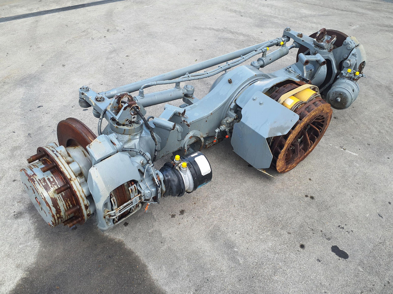 Liebherr LTM 1130-5.1 axle 5 - Axle and parts for Mobile crane: picture 2 Liebherr LTM 1130-5.1 axle 5 - Axle and parts for Mobile crane: picture 2