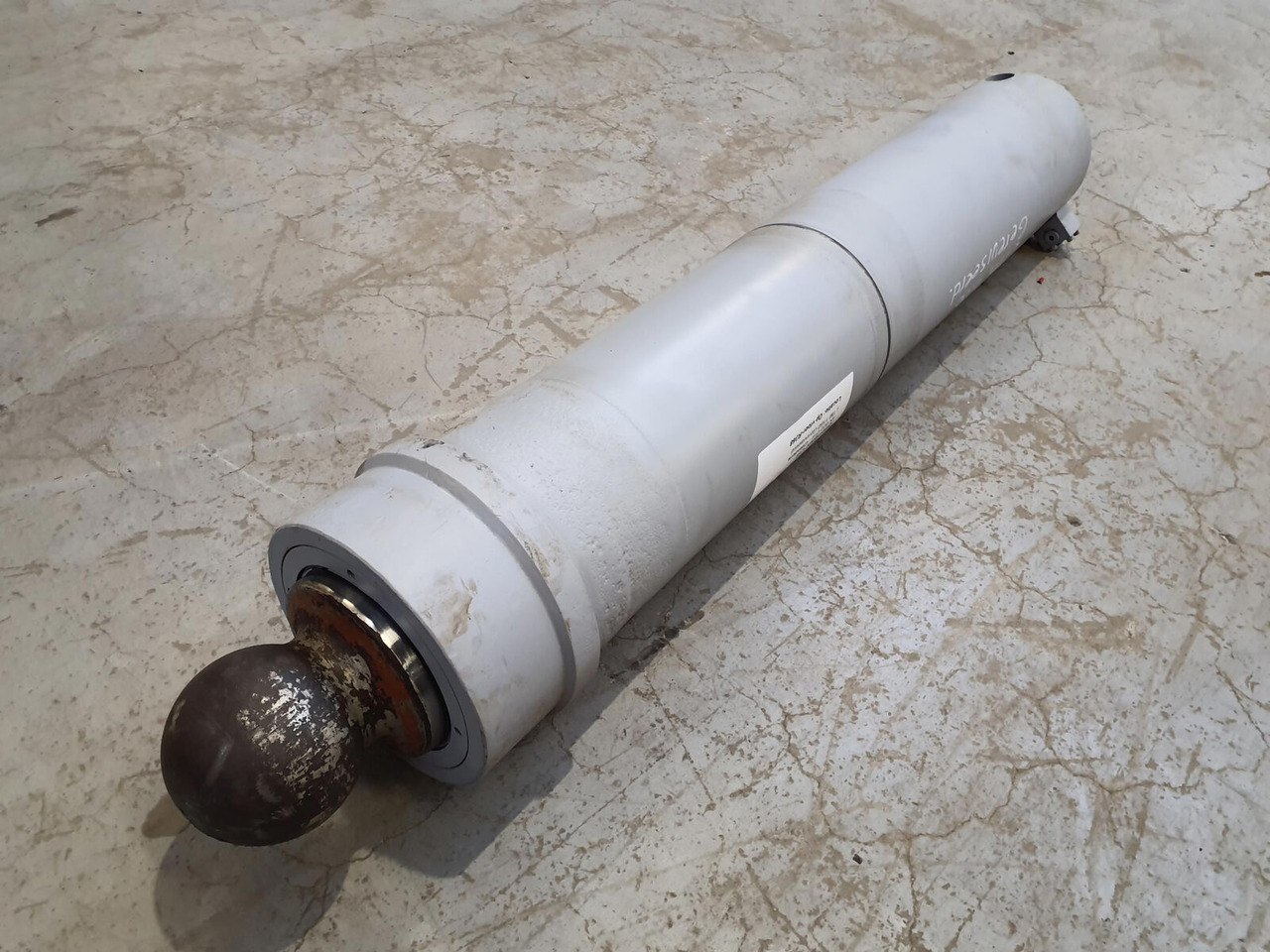 Liebherr LTM 1160 outrigger support cylinder front - Hydraulic cylinder for Mobile crane: picture 2 Liebherr LTM 1160 outrigger support cylinder front - Hydraulic cylinder for Mobile crane: picture 2