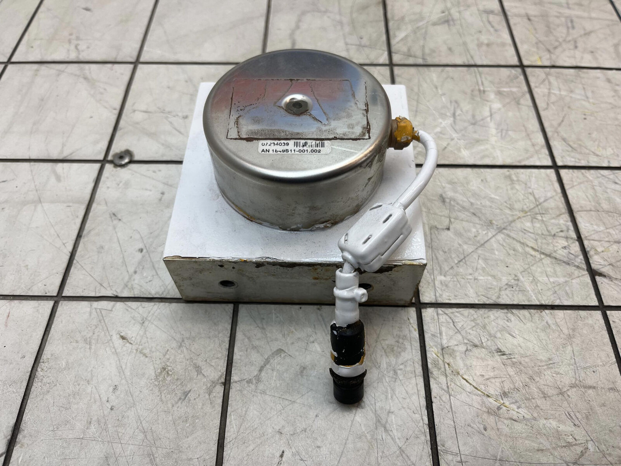 Liebherr LTM 1400-7.1 angle transmitter - Electrical system for Crane: picture 1 Liebherr LTM 1400-7.1 angle transmitter - Electrical system for Crane: picture 1