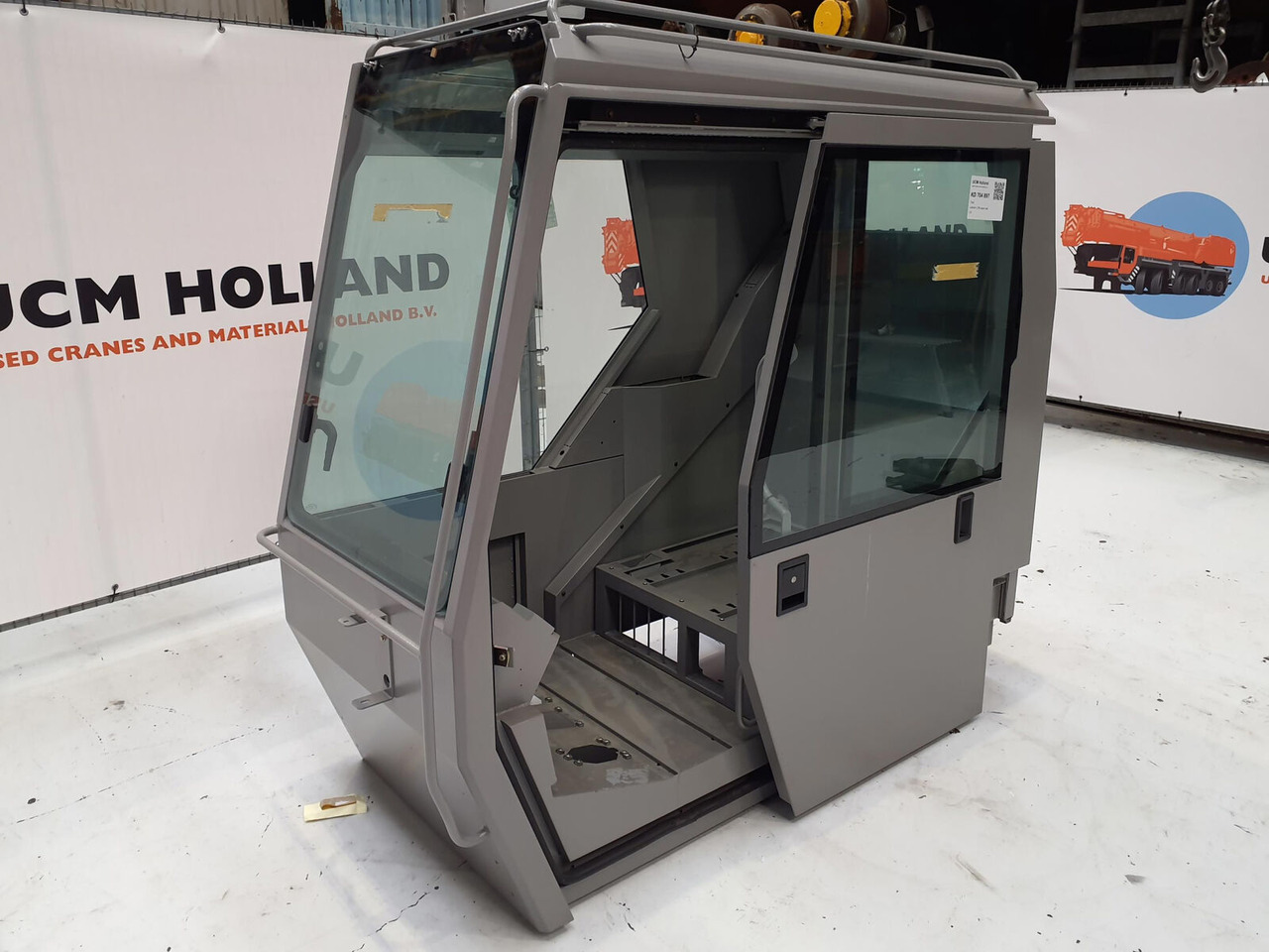 Liebherr LTM upper cab - Cab for Crane: picture 5 Liebherr LTM upper cab - Cab for Crane: picture 5