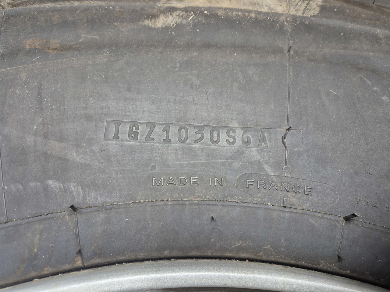 Liebherr Wheel 445/95R25 10 12 1p - Wheel and tire package for Crane: picture 4 Liebherr Wheel 445/95R25 10 12 1p - Wheel and tire package for Crane: picture 4