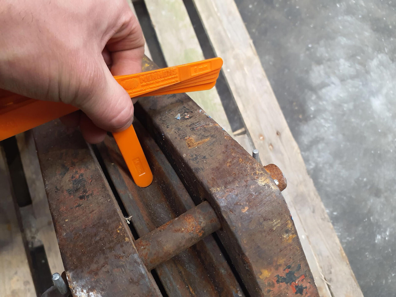 Hookblock 14mm 1 sheave 15 Ton - Spare parts for Crane: picture 5 Hookblock 14mm 1 sheave 15 Ton - Spare parts for Crane: picture 5