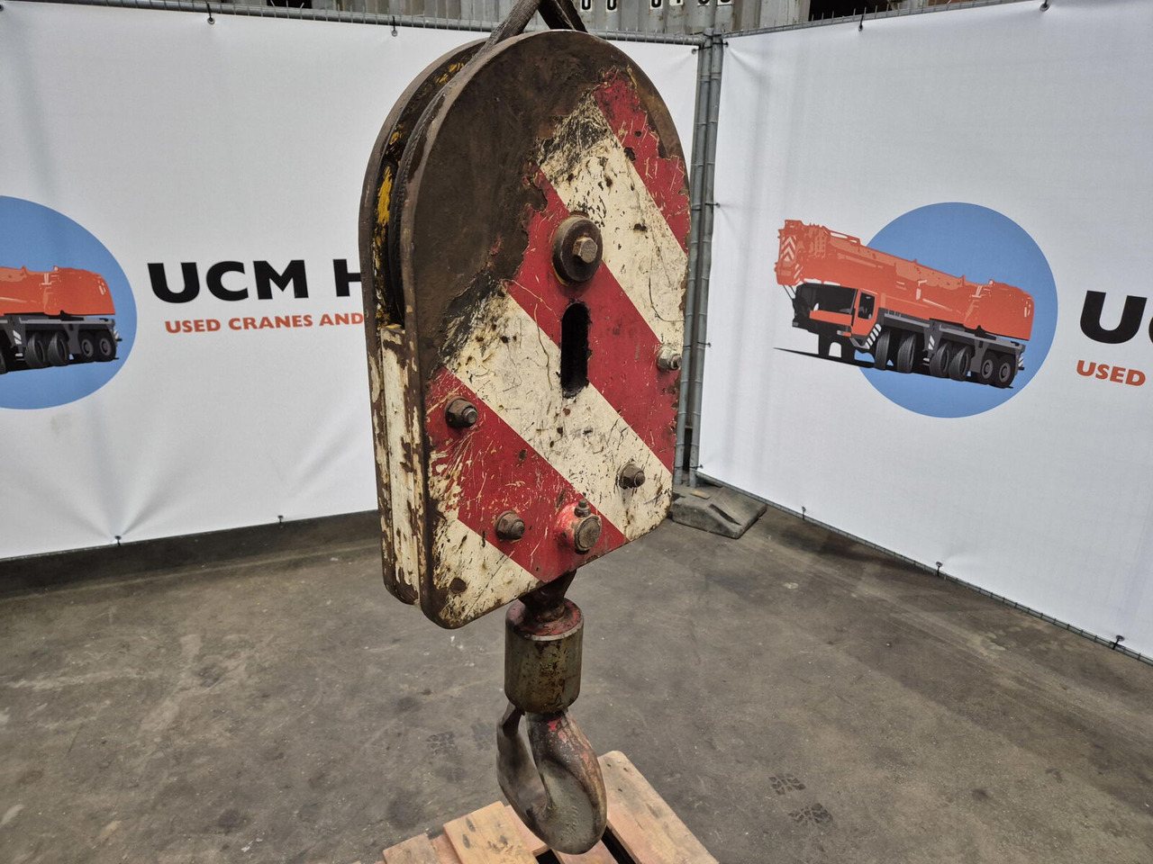 Spierings Hookblock 14mm 1 sheave - Spare parts for Mobile crane: picture 3 Spierings Hookblock 14mm 1 sheave - Spare parts for Mobile crane: picture 3