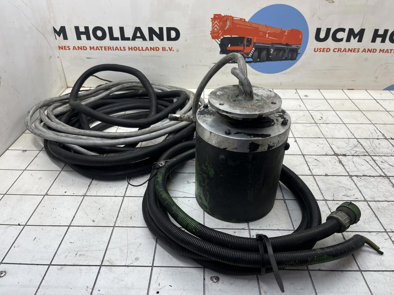 Terex AC 155 slip ring assy - Electrical system for Mobile crane: picture 1 Terex AC 155 slip ring assy - Electrical system for Mobile crane: picture 1