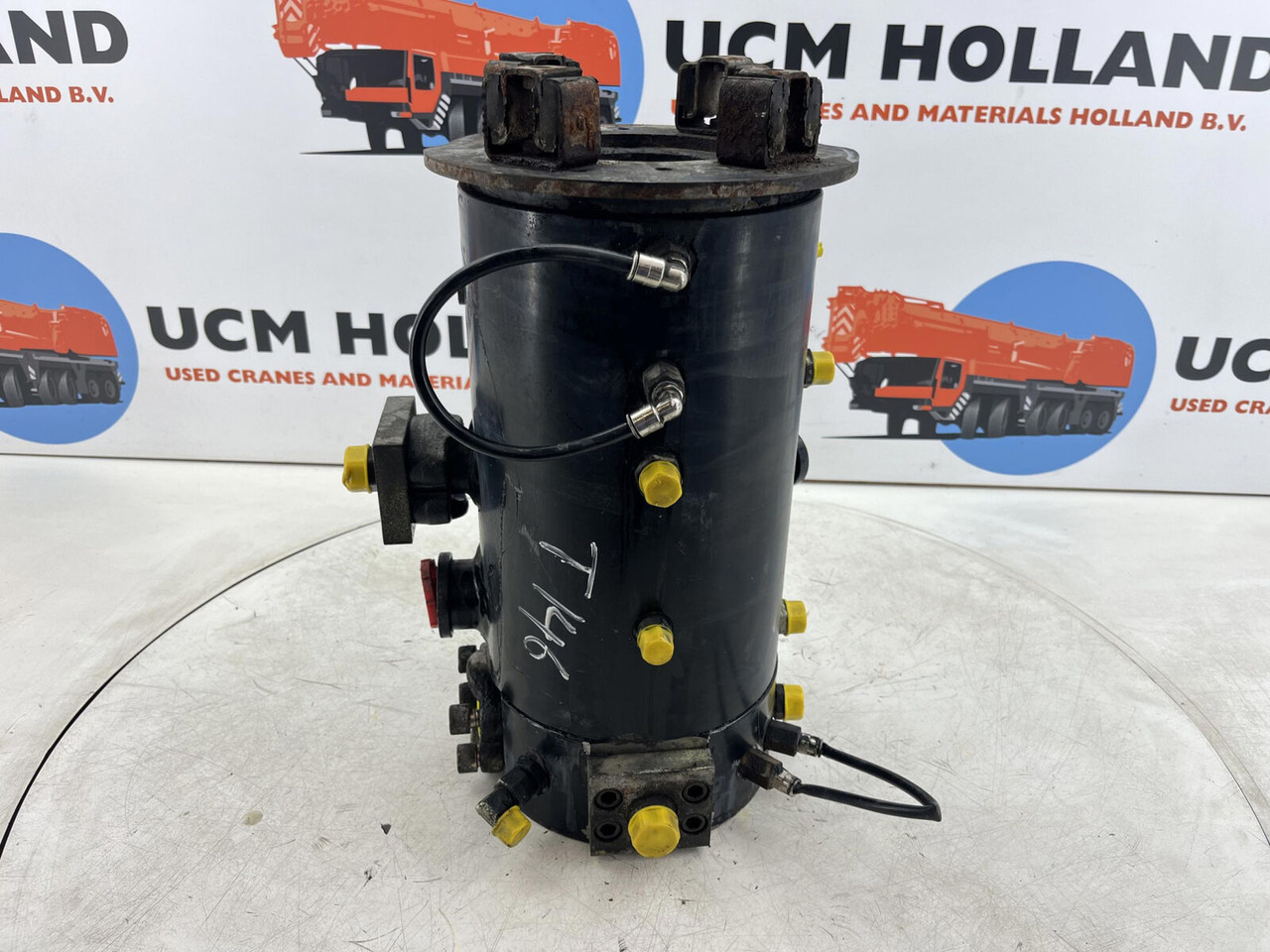 Terex AC 35 turning joint - Hydraulic motor for Mobile crane: picture 1 Terex AC 35 turning joint - Hydraulic motor for Mobile crane: picture 1