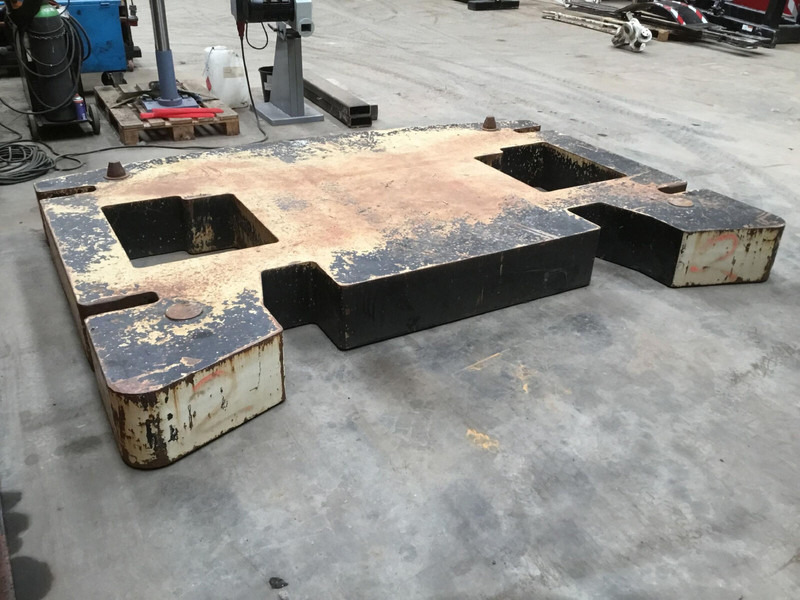 Terex AC 350-1 counterweight 10 ton - Counterweight for Construction machinery: picture 3 Terex AC 350-1 counterweight 10 ton - Counterweight for Construction machinery: picture 3