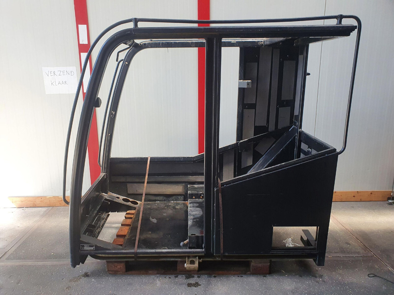 Terex AC upper cabin - Cab for Mobile crane: picture 1 Terex AC upper cabin - Cab for Mobile crane: picture 1