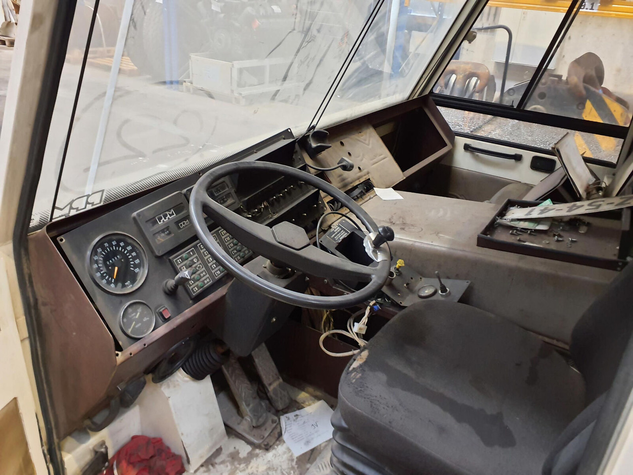 Terex PPM 480 ATT lower cabin - Cab for Mobile crane: picture 5 Terex PPM 480 ATT lower cabin - Cab for Mobile crane: picture 5