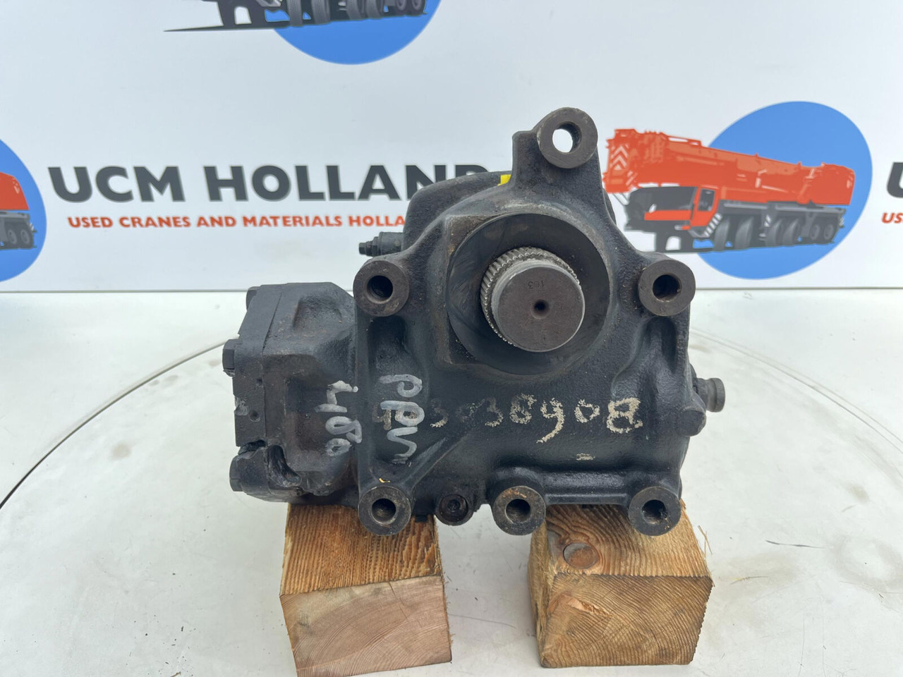 Terex PPM 480 ATT steering box - Steering gear for Crane: picture 1 Terex PPM 480 ATT steering box - Steering gear for Crane: picture 1
