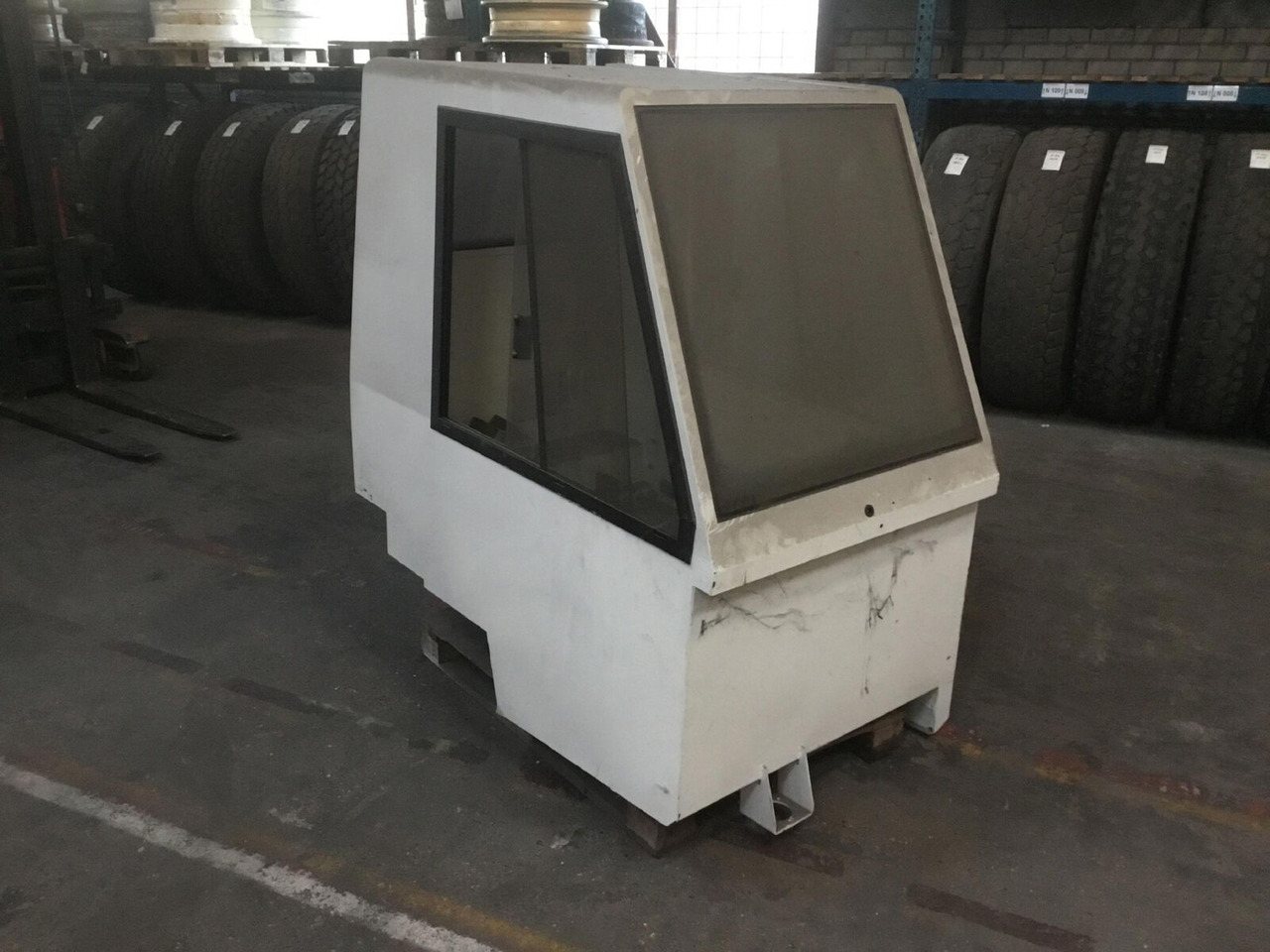 Terex PPM lower cabin - Cab for Mobile crane: picture 2 Terex PPM lower cabin - Cab for Mobile crane: picture 2