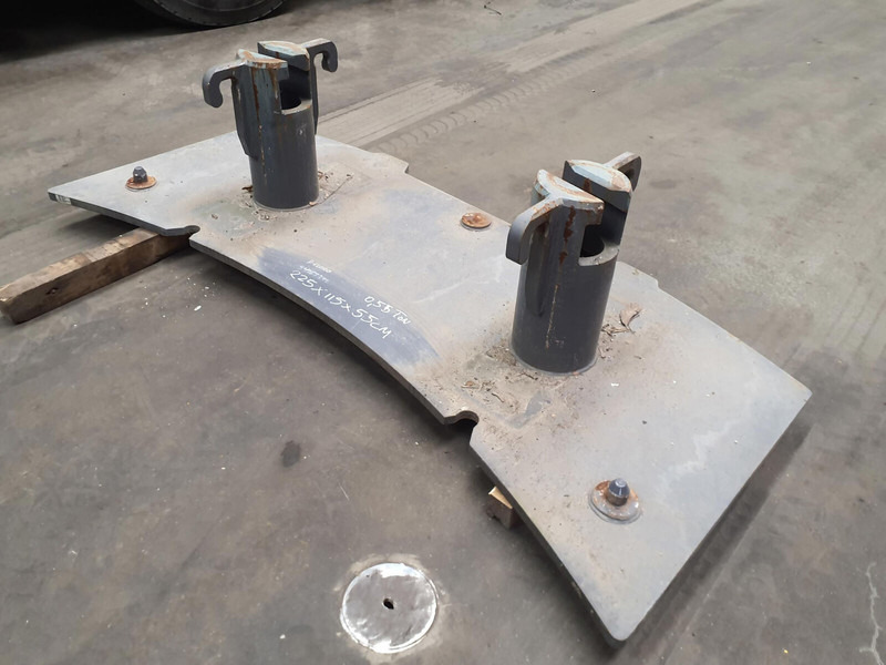 Terex Terex Demag Challenger 4200 counterweight 0.55 Ton - Counterweight for Construction machinery: picture 2 Terex Terex Demag Challenger 4200 counterweight 0.55 Ton - Counterweight for Construction machinery: picture 2