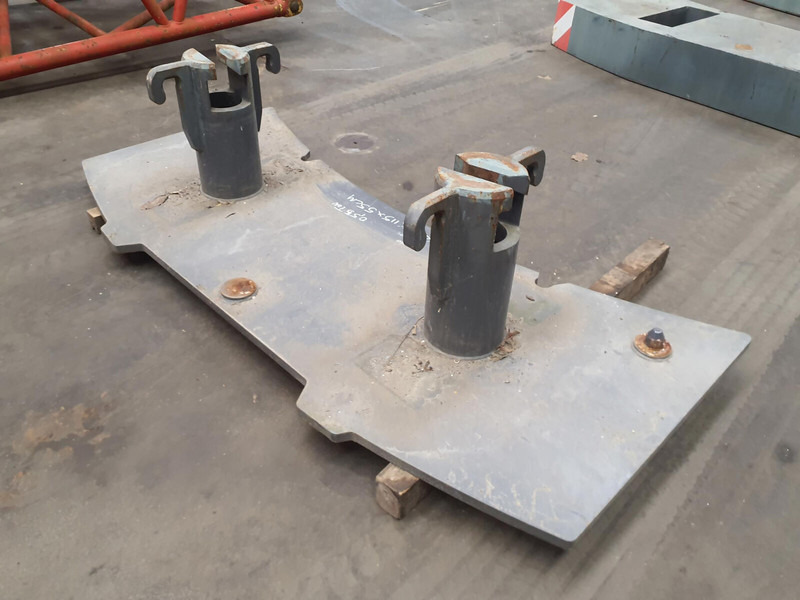 Terex Terex Demag Challenger 4200 counterweight 0.55 Ton - Counterweight for Construction machinery: picture 4 Terex Terex Demag Challenger 4200 counterweight 0.55 Ton - Counterweight for Construction machinery: picture 4