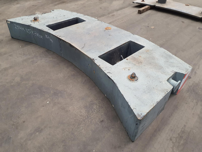 Terex Terex Demag Challenger 4200 counterweight 3.2 Ton - Counterweight for Construction machinery: picture 2 Terex Terex Demag Challenger 4200 counterweight 3.2 Ton - Counterweight for Construction machinery: picture 2