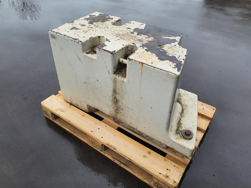 Terex Terex Demag challenger 4200 counterweight 1.7T - Counterweight for Construction machinery: picture 3 Terex Terex Demag challenger 4200 counterweight 1.7T - Counterweight for Construction machinery: picture 3