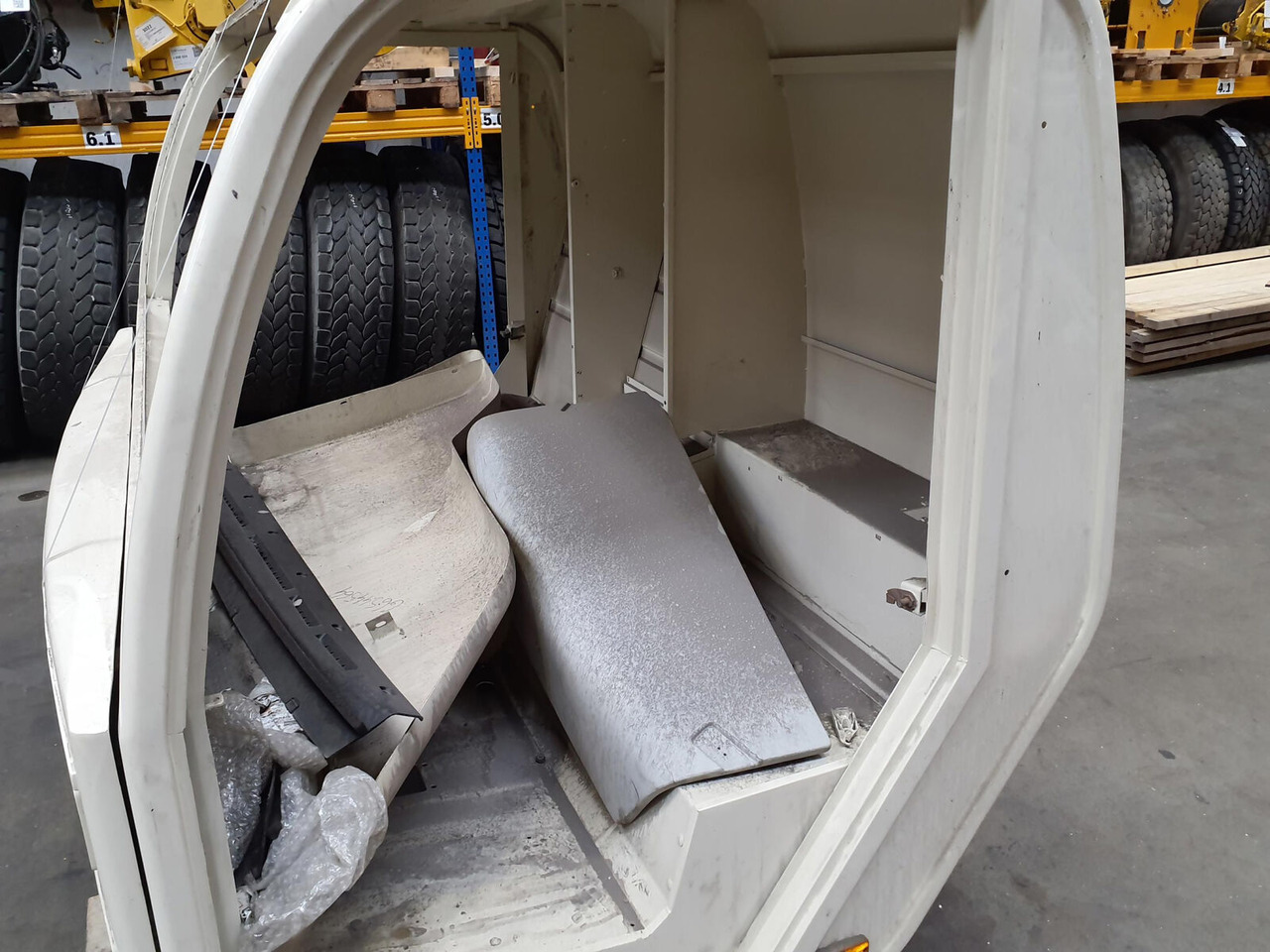Terex Terex-PPM lower cabin - Cab for Mobile crane: picture 5 Terex Terex-PPM lower cabin - Cab for Mobile crane: picture 5
