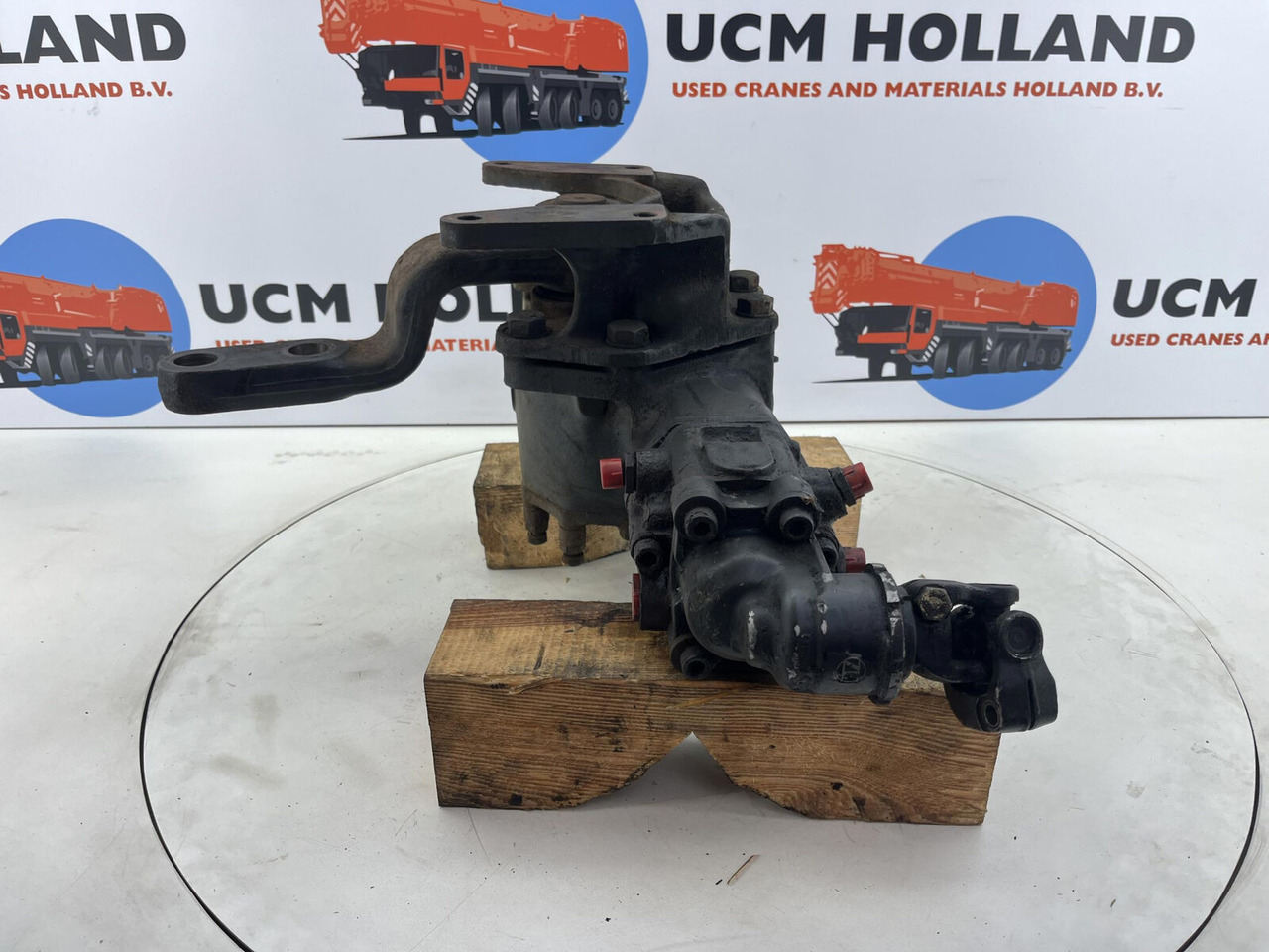 Terex ZF Steering box 135bar - Steering gear for Crane: picture 4 Terex ZF Steering box 135bar - Steering gear for Crane: picture 4