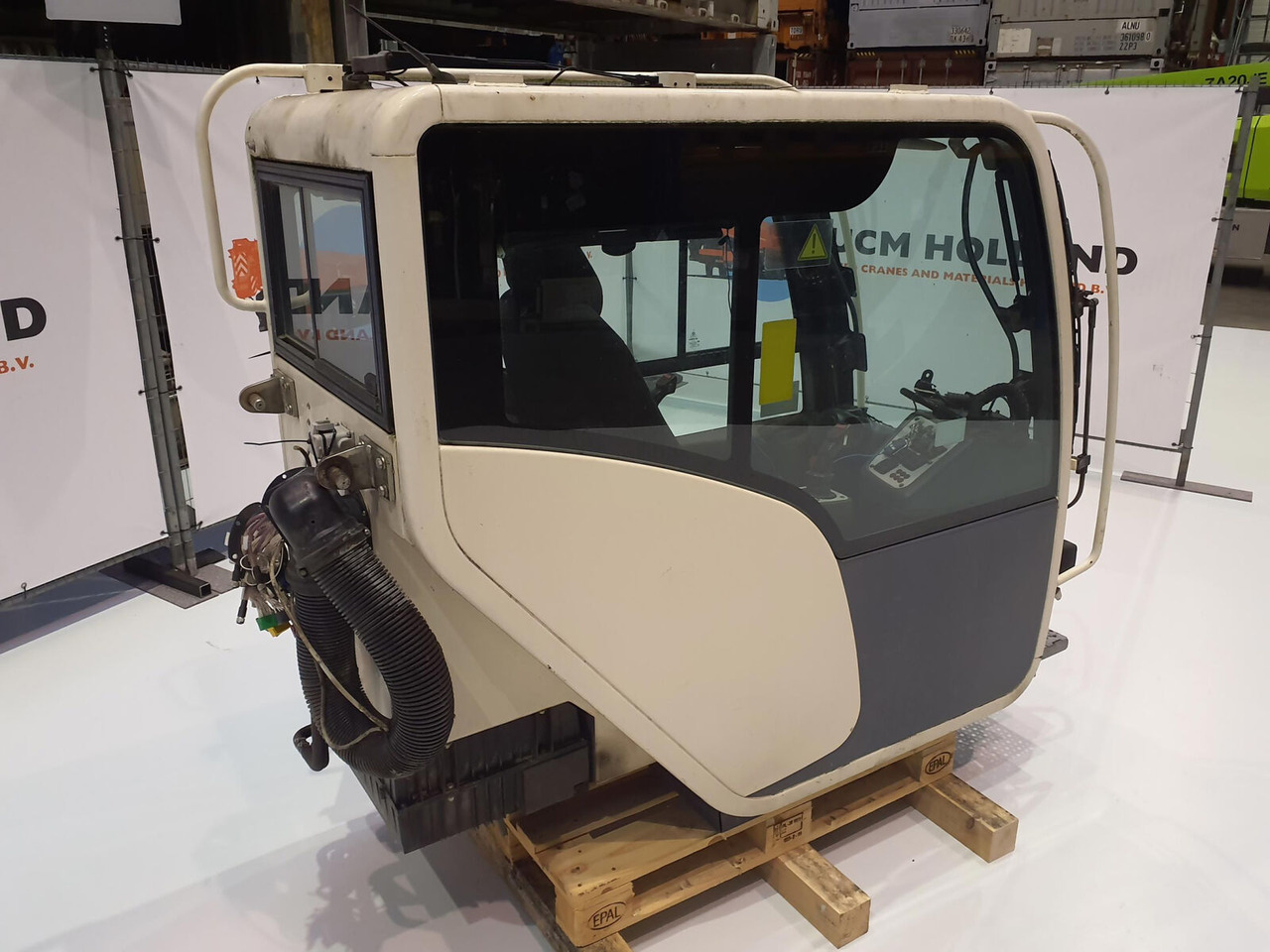 Terex challenger upper cabin - Cab for Tower crane: picture 3 Terex challenger upper cabin - Cab for Tower crane: picture 3