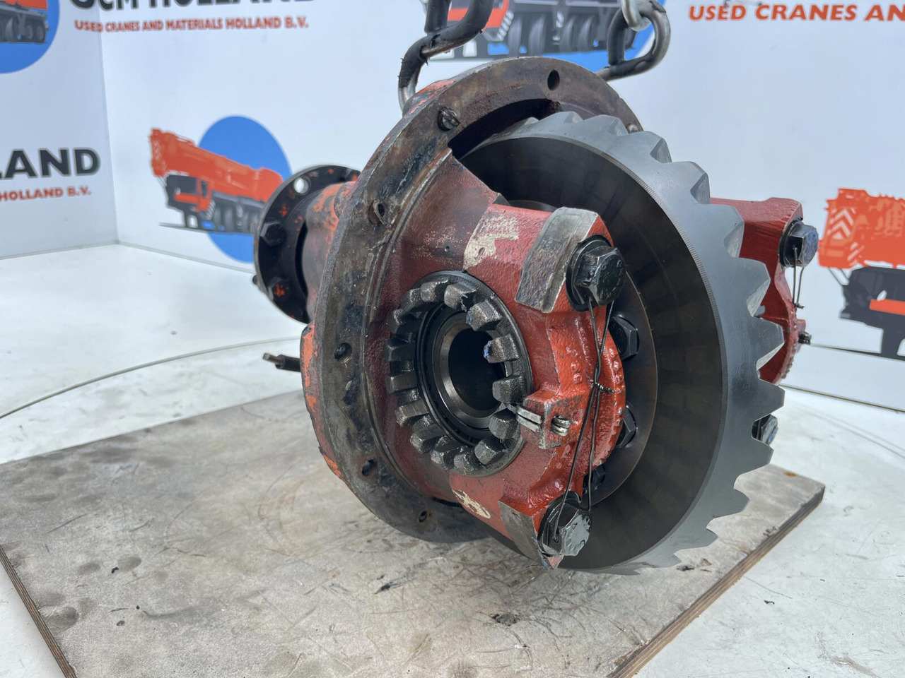 ZF LT 1055 end differential 14x29 - Differential gear for Mobile crane: picture 1 ZF LT 1055 end differential 14x29 - Differential gear for Mobile crane: picture 1