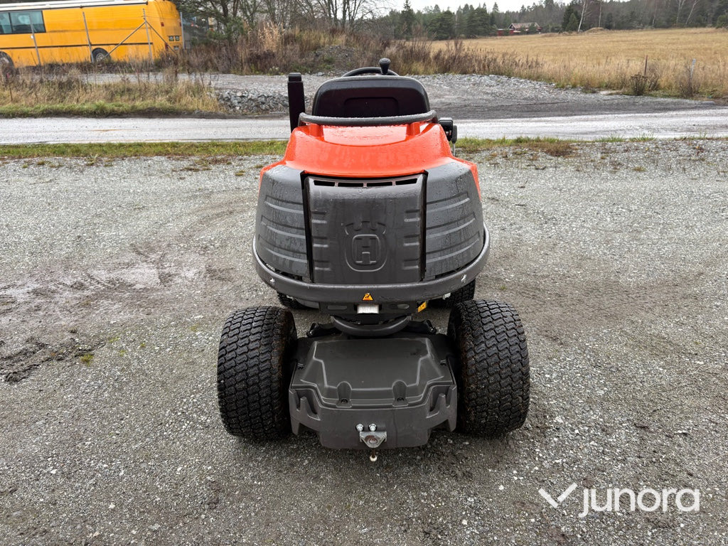 Åkgräsklippare - Husqvarna P 524 - Garden mower: picture 4 Åkgräsklippare - Husqvarna P 524 - Garden mower: picture 4