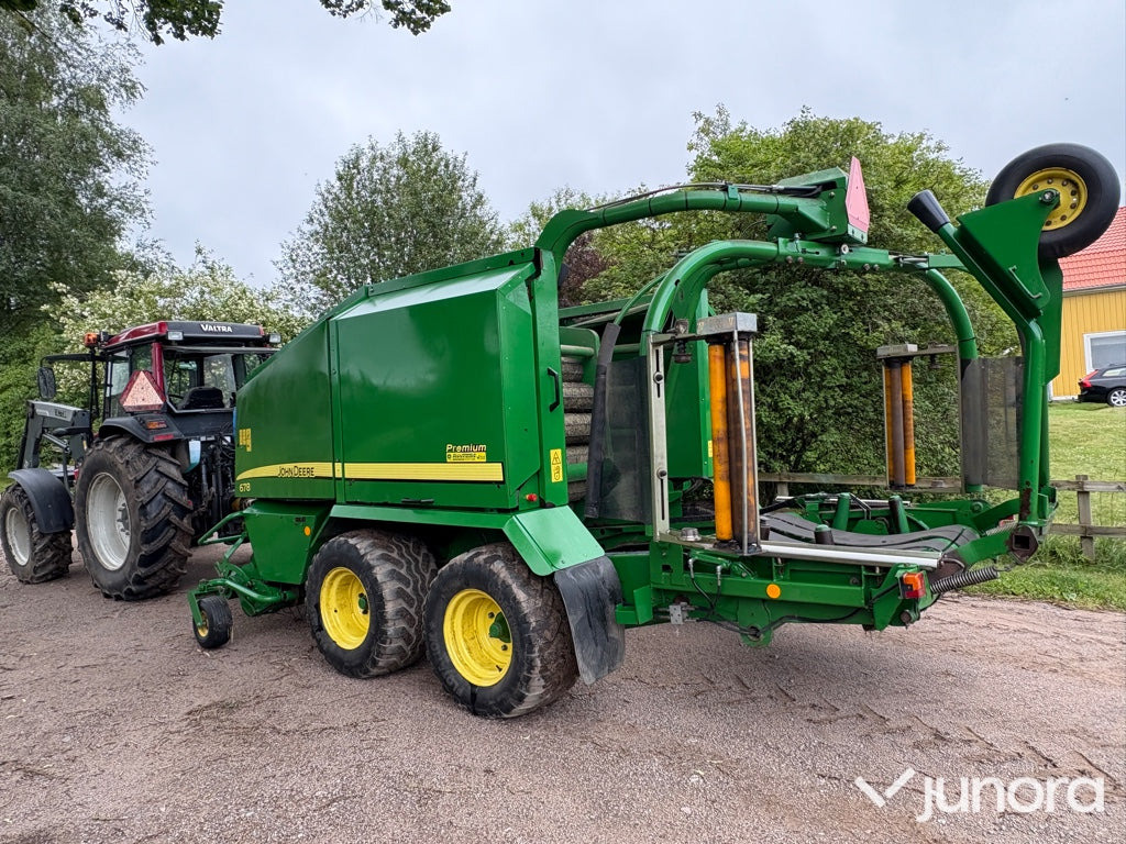 Balspress John Deere 678 - Round baler, Bale wrapper: picture 5 Balspress John Deere 678 - Round baler, Bale wrapper: picture 5