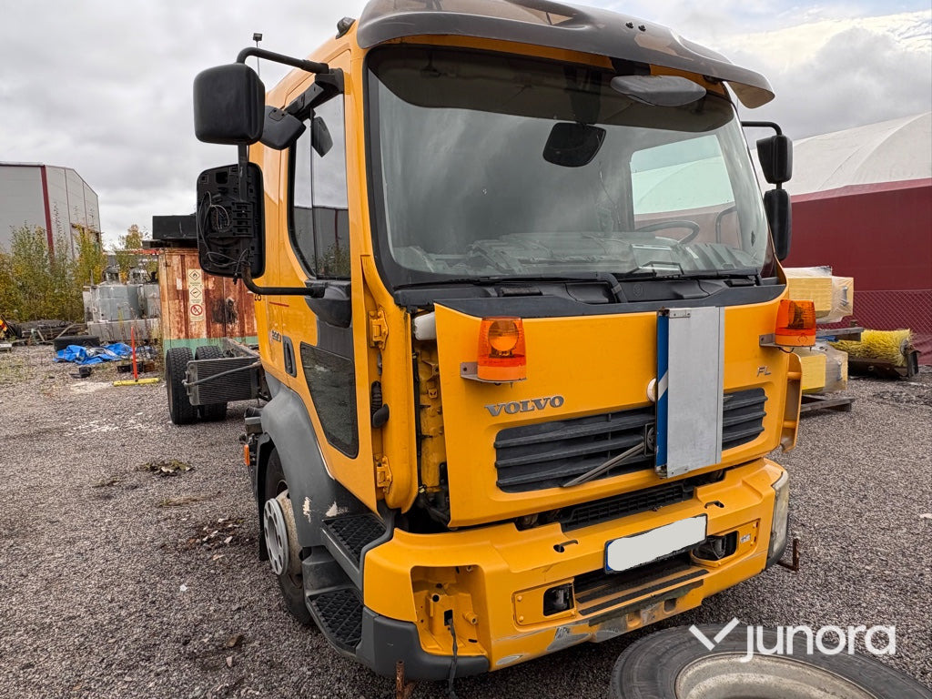 Lastbil Volvo FL 4*2 - Cab chassis truck: picture 3 Lastbil Volvo FL 4*2 - Cab chassis truck: picture 3