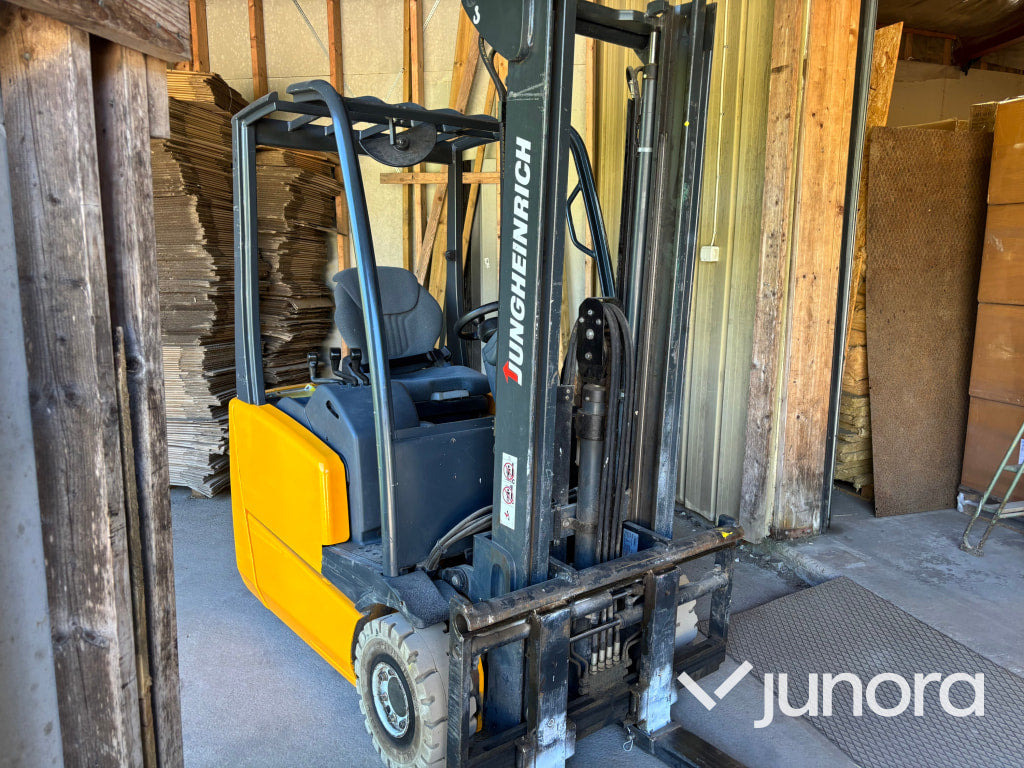 Motviktstruck Jungheinrich EFG 213 - Electric forklift: picture 5 Motviktstruck Jungheinrich EFG 213 - Electric forklift: picture 5