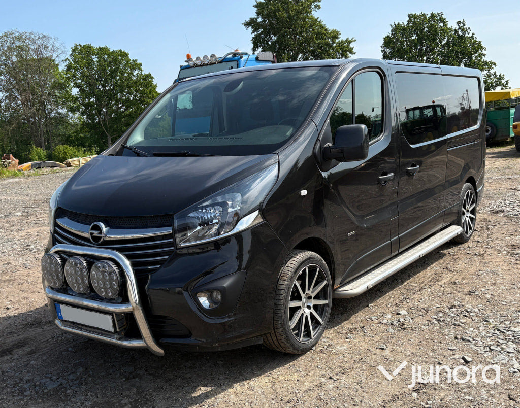 Opel Vivaro - Combi van: picture 3 Opel Vivaro - Combi van: picture 3